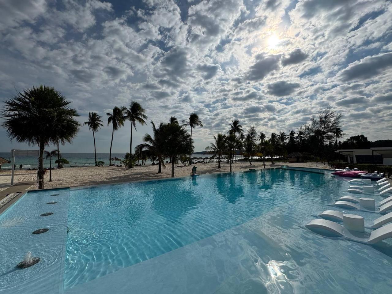 The One Resort Pagoda Beach Экстерьер фото